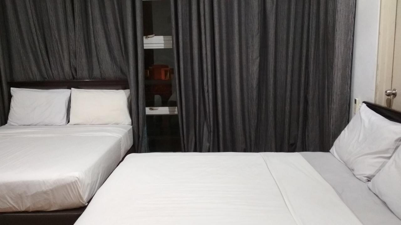 The Hb Hotel Shah Alam Exterior foto